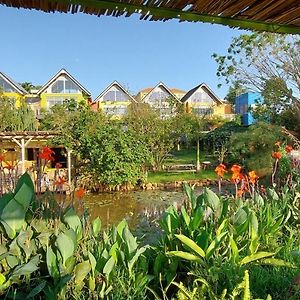 Yellow Haven Lodge Kampala Exterior photo