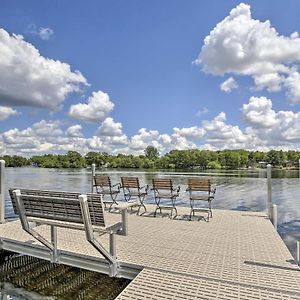 Cumberland Retreat With Lakefront Yard And Dock Villa Exterior photo