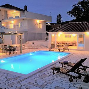 Villa Gorana For 11 With Large Private Pool Sutina Exterior photo