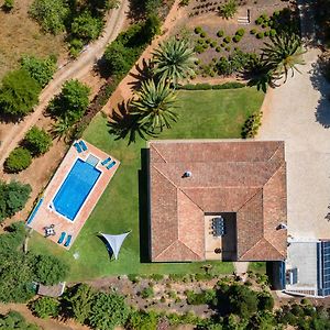 Luxury Villa With Pool In Vineyard Near The Beach Porches  Exterior photo