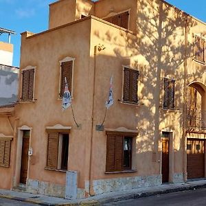 Affittacamere L'Arcobaleno Porto Torres Exterior photo