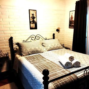 Casa Roble Anejo Bed & Breakfast Bed and Breakfast Santa Cruz Exterior photo