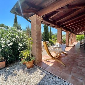 Casale Terre Rosse Bed and Breakfast Saturnia Exterior photo