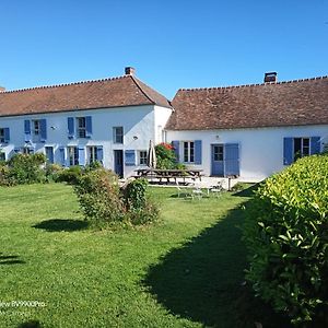 Le Champ De L'Eau Bed and Breakfast Crecy-la-Chapelle Exterior photo