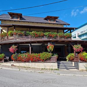 Apartments&Rooms Jerkovic Korenica Exterior photo