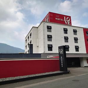 Hotel LOVE MODERN Kitakyushu Exterior photo