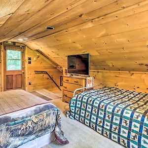 Secluded And Quiet Pocono Mountain Cabin With Hot Tub! Villa Kunkletown Exterior photo