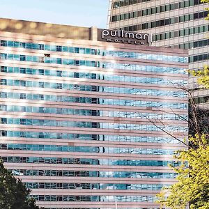 Pullman Paris La Defense Hotel Courbevoie Exterior photo