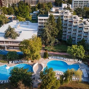 Hotel Sandy Beach Albena Exterior photo