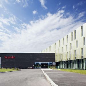 Scandic Oslo Airport Hotel Garder Exterior photo