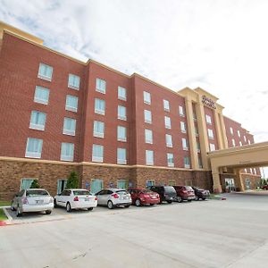 Hampton Inn & Suites Oklahoma City Airport Exterior photo