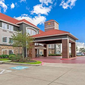 La Quinta By Wyndham Bridge City-Orange Hotel Exterior photo