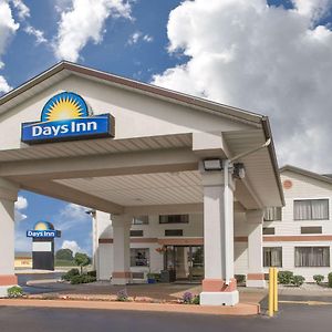 Days Inn By Wyndham Hillsdale Exterior photo