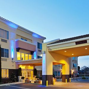 Holiday Inn Express Berkeley By Ihg Exterior photo