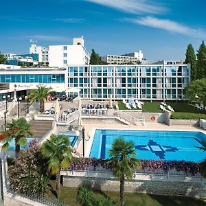 Hotel Zorna Plava Laguna Poreč Exterior photo