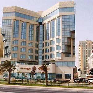 Phoenicia Tower Hotel And Spa Manamah Exterior photo