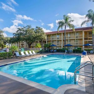 La Quinta East Deerfield Beach - Boca Raton Hotel Exterior photo