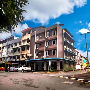 River Park Hotel Sibu Exterior photo