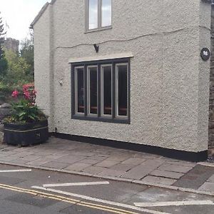 Charming 1-Bed loft in Caerleon Appartement Newport  Exterior photo