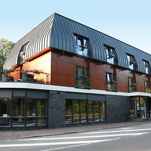 Fletcher Hotel-Restaurant De Kempen Reusel Exterior photo