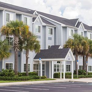 Microtel Inn&Suites by Wyndham Spring Hill/Weeki Wachee Exterior photo