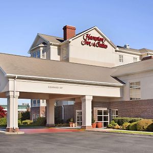 Hampton Inn & Suites Providence-Warwick Airport Exterior photo