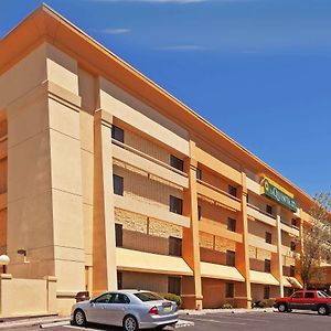 La Quinta By Wyndham El Paso West Bartlett Hotel Exterior photo