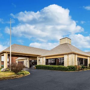 Econo Lodge Naval Station Norfolk Exterior photo