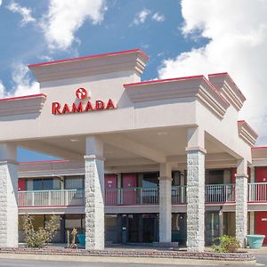 Ramada By Wyndham Edgewood Hotel & Conference Center Exterior photo