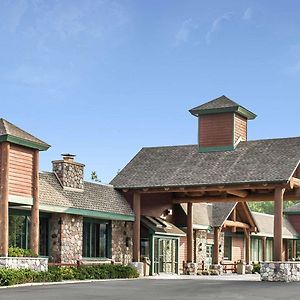 Quality Inn Rhinelander Exterior photo