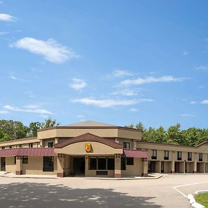 Super 8 by Wyndham West Greenwich/Providence Hotel Exterior photo