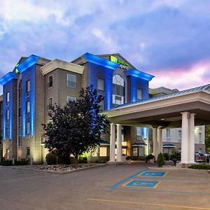 Holiday Inn Express Hotel & Suites Saskatoon, An Ihg Hotel Exterior photo