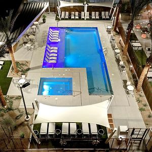 Home2 Suites By Hilton Las Vegas Convention Center - No Resort Fee Exterior photo