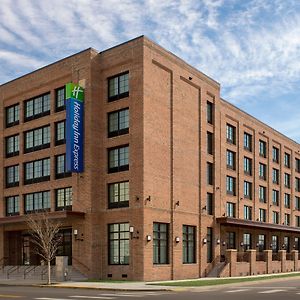 Holiday Inn Express Pensacola Downtown, An Ihg Hotel Exterior photo