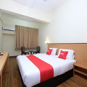 Oyo 1105 Hotel 75 Temerloh Exterior photo