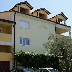 Rooms With A Parking Space Rovinj - 12456 Exterior photo