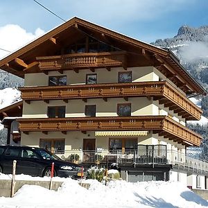 Landhaus Tipotsch Hotel Schwendau Exterior photo