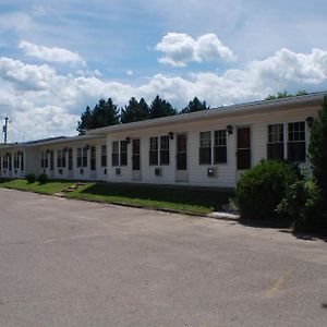 Blue Bird Motel & Restaurant Sussex Exterior photo