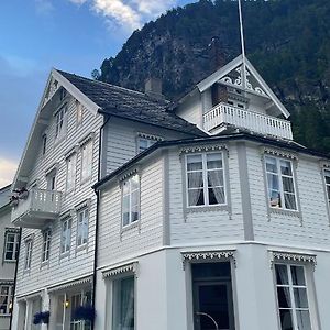 Sylte Hotell, Valldal Exterior photo