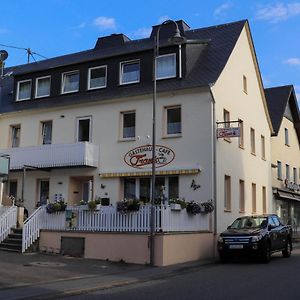 Gaestehaus - Cafe Frank Bed and Breakfast Antweiler Exterior photo