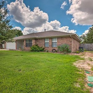 Pet-Friendly Bryan Home Less Than 5 Mi To Texas A And M! Exterior photo