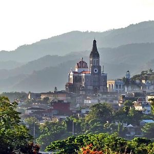 Santuario De Dios Estacionamiento Gratis Hotel Cuetzalán del Progreso Exterior photo