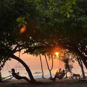 Raalhu Dhangethi Bed and Breakfast Exterior photo