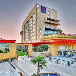 Radisson Red Chandigarh Mohali Hotel Exterior photo