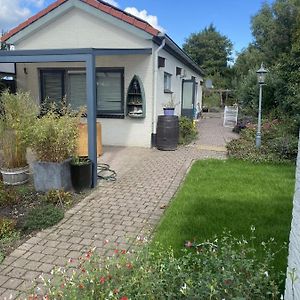 BnB in Elst met jacuzzi Villa Exterior photo