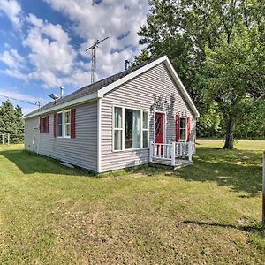 Pet-Friendly And Peaceful Northern Michigan Gem Villa Newberry Exterior photo