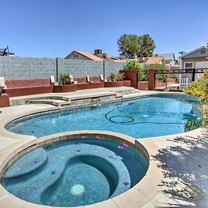 Glendale Oasis With Saltwater Pool And Hot Tub! Villa Phoenix Exterior photo