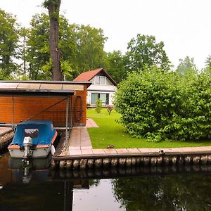 Ferienhaus Direkt An Der Spree Mit Whirlpool Und Sauna Villa Berlijn Exterior photo