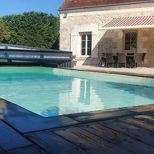 Longere Avec Piscine Couverte Chauffee Privative De Avril A Septembre Villa Luzillé Exterior photo