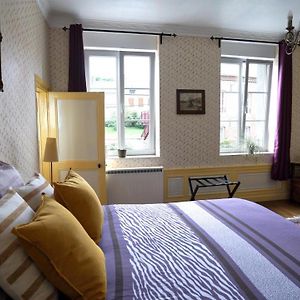 Au Chapitre Bed and Breakfast Rozoy-sur-Serre Exterior photo